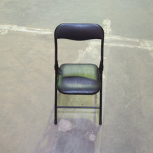 Charger l&#39;image dans la galerie, Chaise 4 pieds pliable
